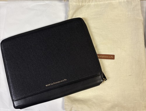 Want les essentiels - les, la